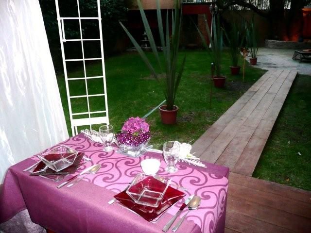 MANTELERIA EN PURPURA