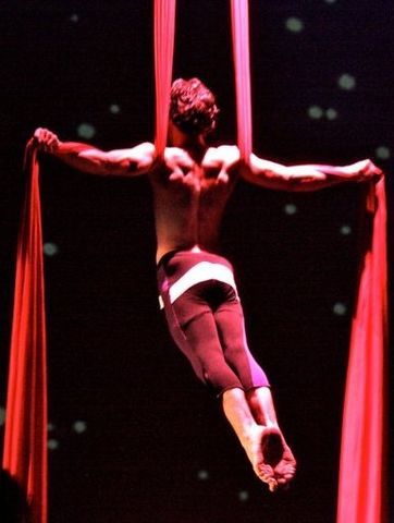 CENA EN LOS AIRES